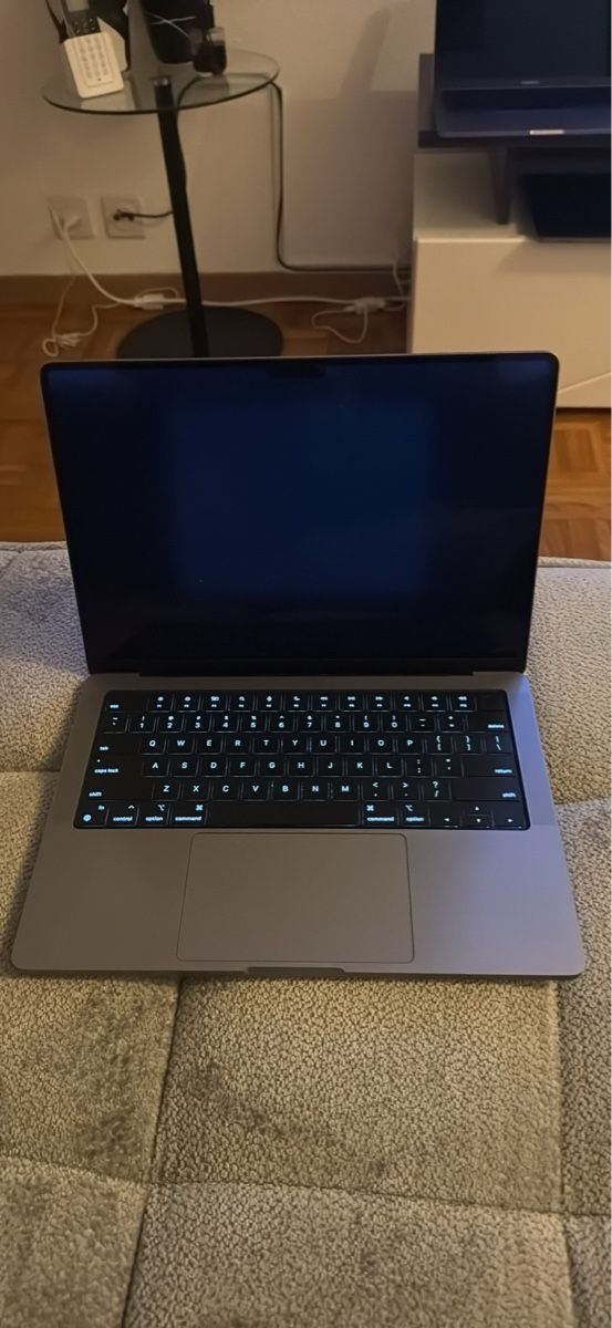 Apple Notebooks: MacBook Pro 14’’ M3 rétro-éclairage HS. Défectueux, – Defekt aus Morges von Abel. 3