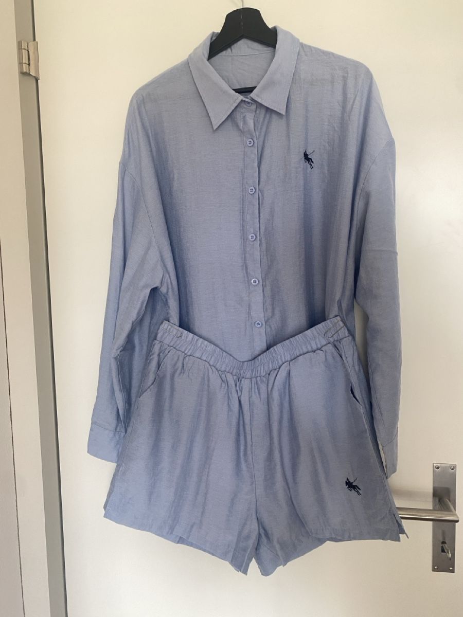 Blusen: Polo Set Hemd + Short Hellblau / Ensemble XL – Gebraucht aus Muensingen von drleevsy