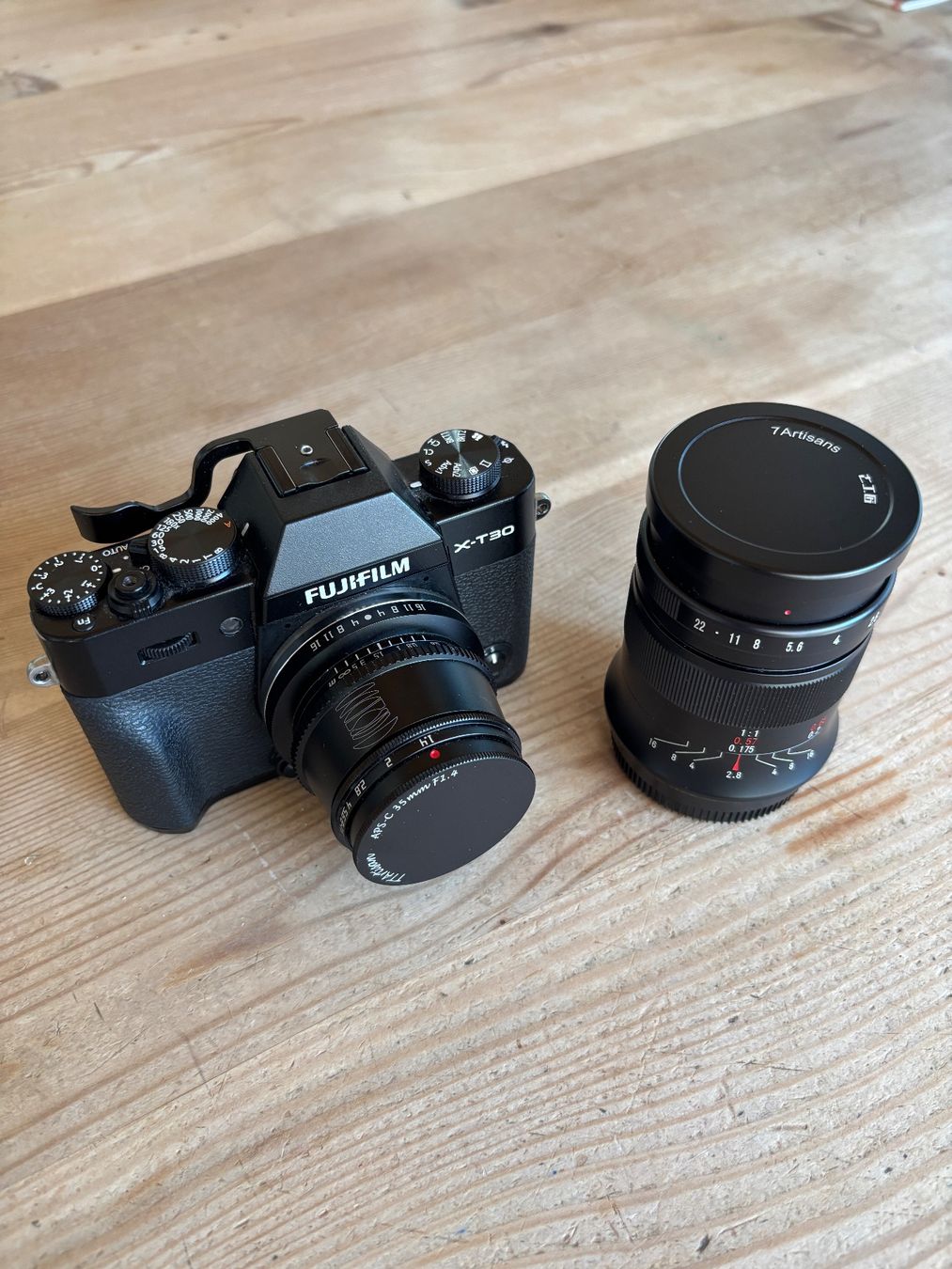 Fujifilm Fotocamera: Fujifilm XT-30 mit 2 Objektiven – Usato da Baltschieder venduto da watchwhims 1