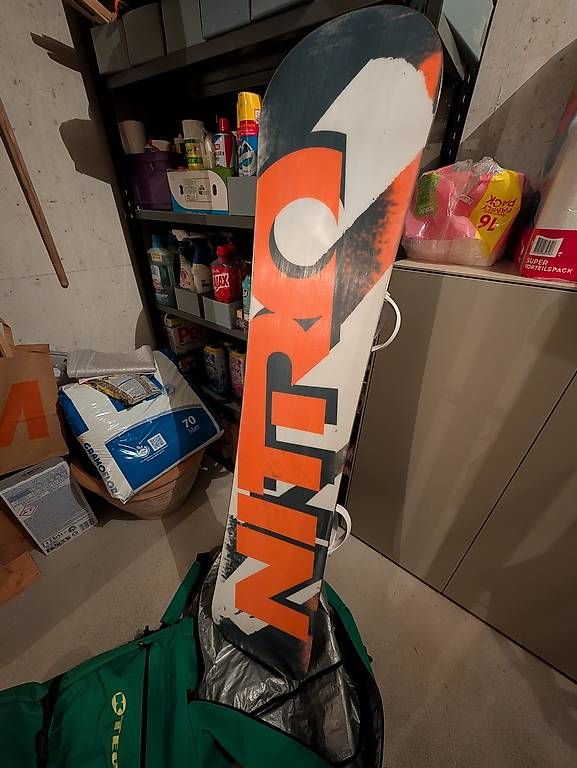 Boards: Nitro Snowboard Unisex - 165cm – Gebraucht aus fällanden von dav_s7zg