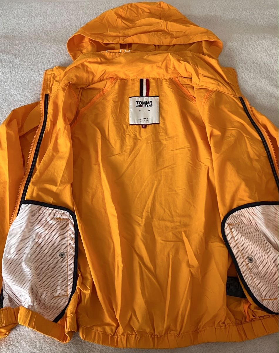 Tommy Hilfiger Jacken: Tommy Hilfiger WindJacke  – Gebraucht aus Wettingen von JS_Collection 2