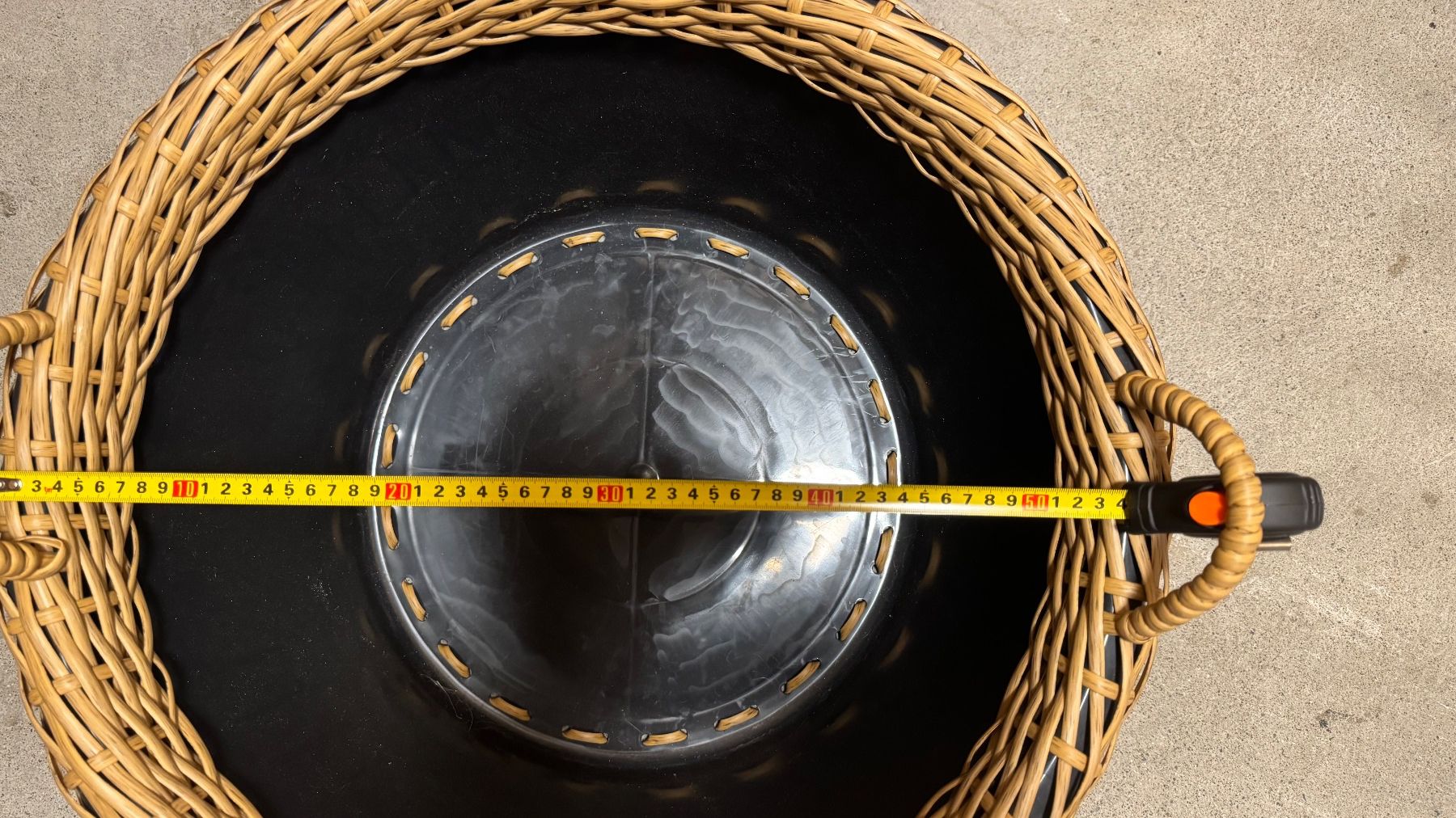 Vasi per fiori: Flower pot. 65 liters. – Nuovo (secondo la descrizione) da Unterentfelden venduto da che_9xcp 5