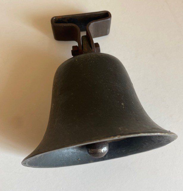 Glocken & Treicheln: Antike Glocke( ehemals Samichlaus ) – Gebraucht aus Gersau von pandabear01