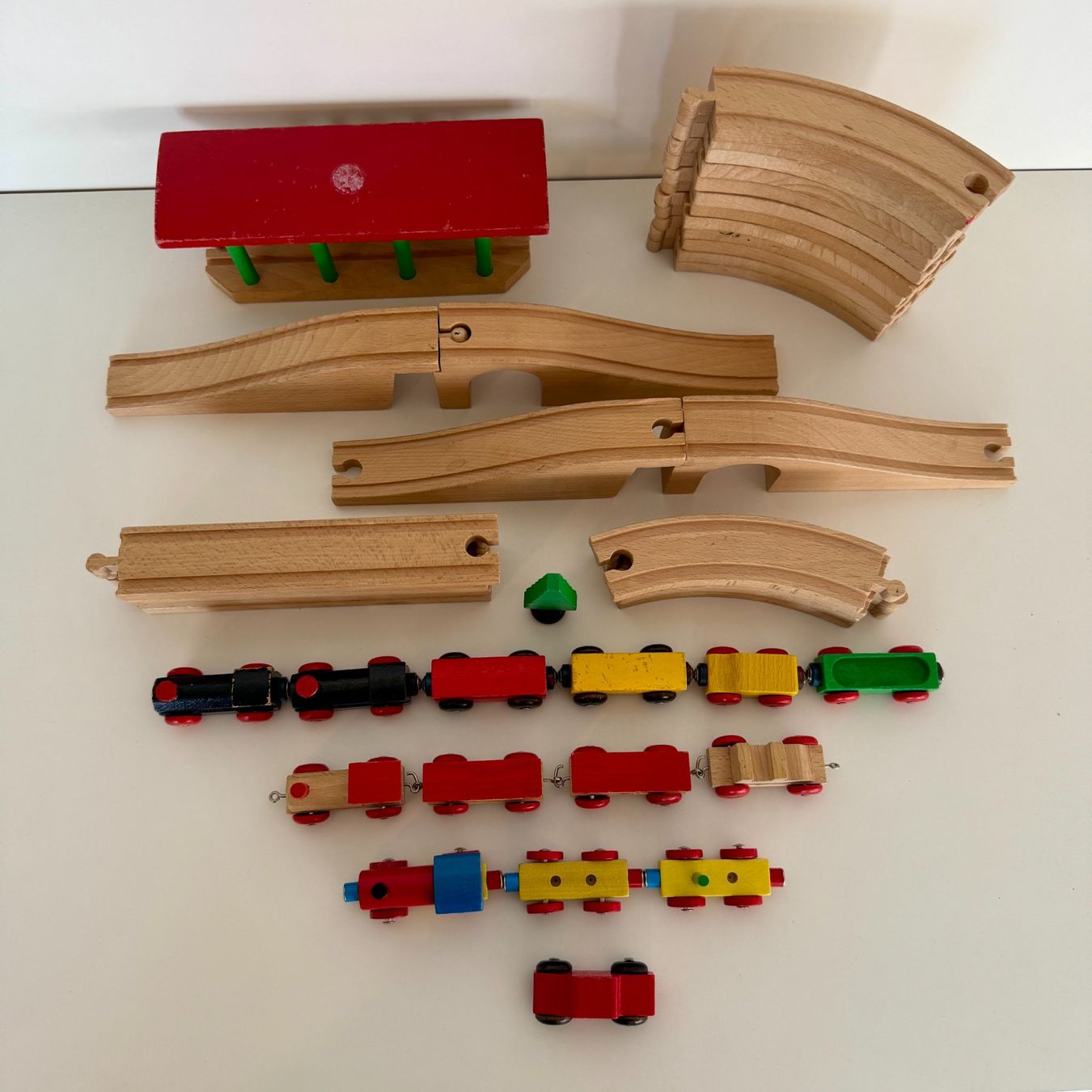 Giocattoli: Holz Eisenbahn Set mit diversem Zubehör – Usato da Balzers venduto da dassandro 2