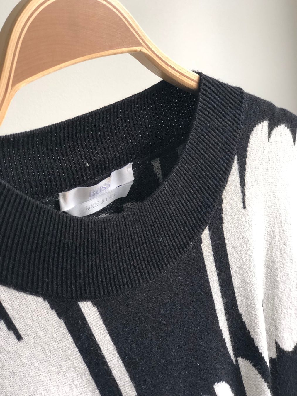 Hugo Boss Maglioni & Felpe: Damen Hugo Boss Pullover, Gr. M – Usato da Unterägeri venduto da Lerchemeerenge