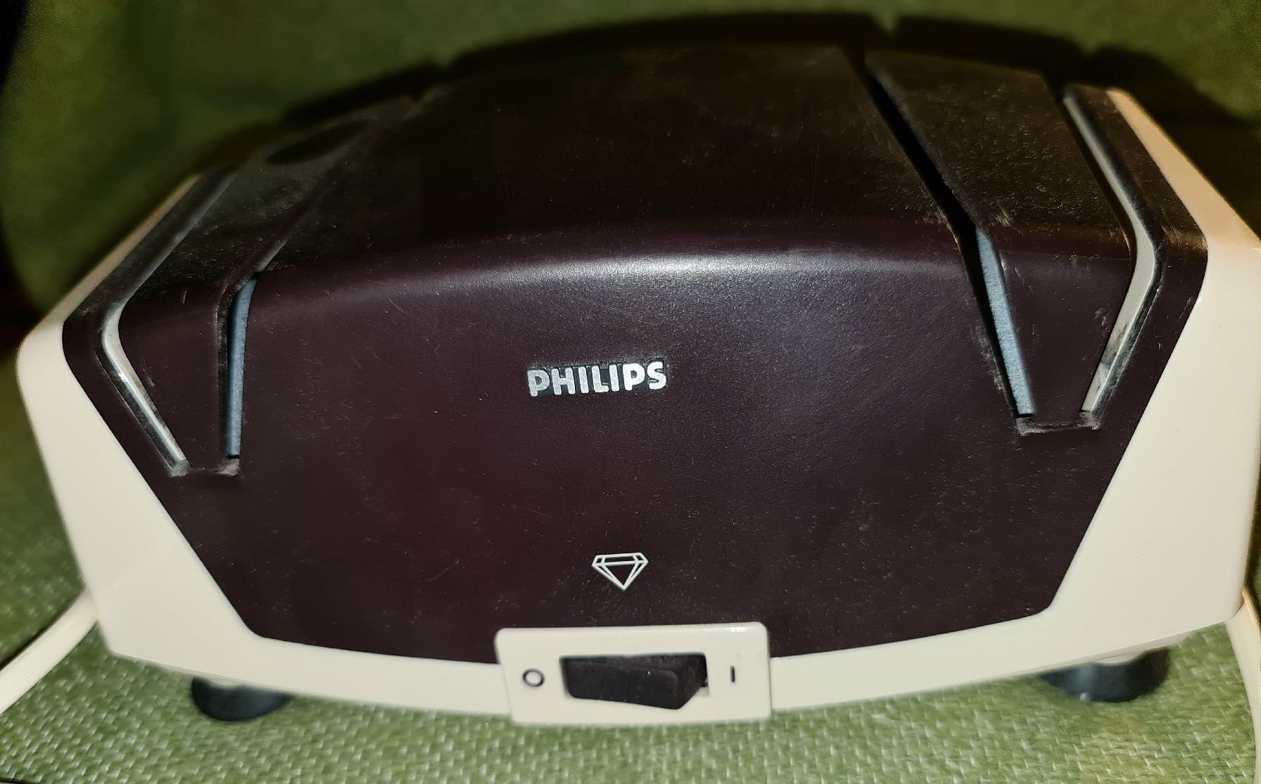 Philips Elettrodomestici da cucina: Aiguiseurs à couteau / deux appareils. – Usato da Cortaillod venduto da signep 6