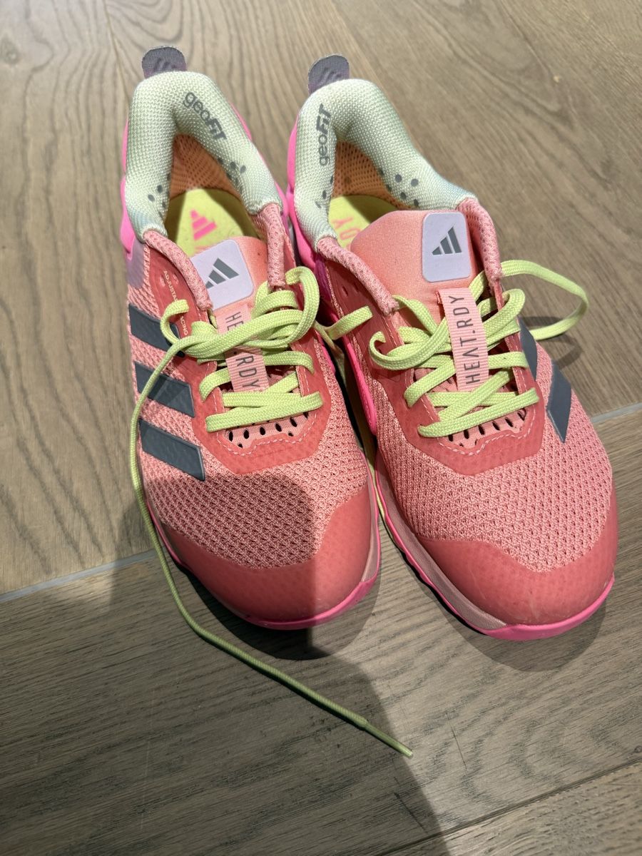 Adidas Scarpe da donna: Adidas Training Schuhe Gr 38 – Usato da Kilchberg ZH venduto da MiLu2023