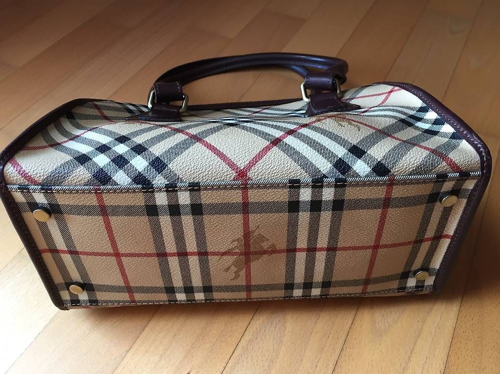 Borse da donna: Burberry Handtasche – Usato da Oberglatt ZH venduto da Mperlen 1