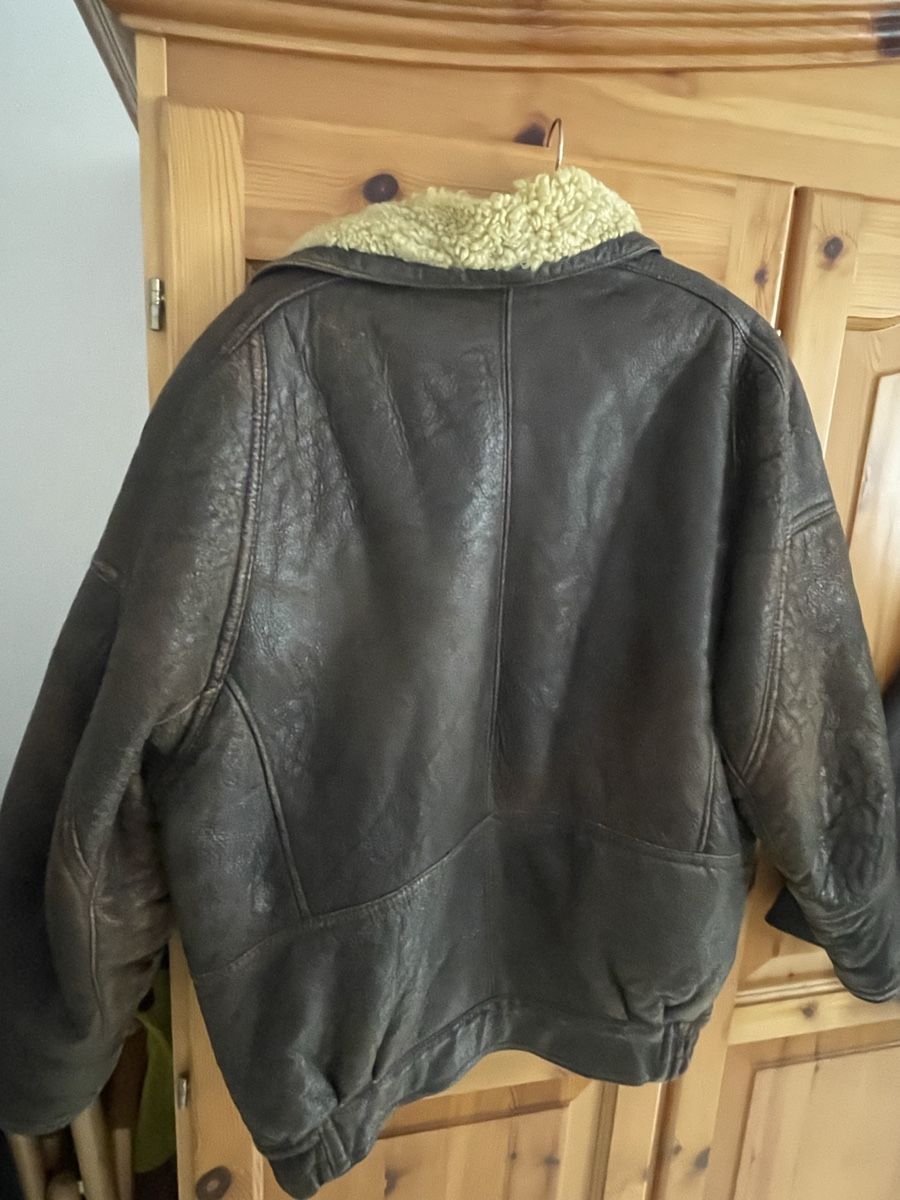 Jacken: Vintage Brendisel Lederjacke, Winterjacke mit warmem Futter – Gebraucht aus Wil Sg von mil_r9gx 1