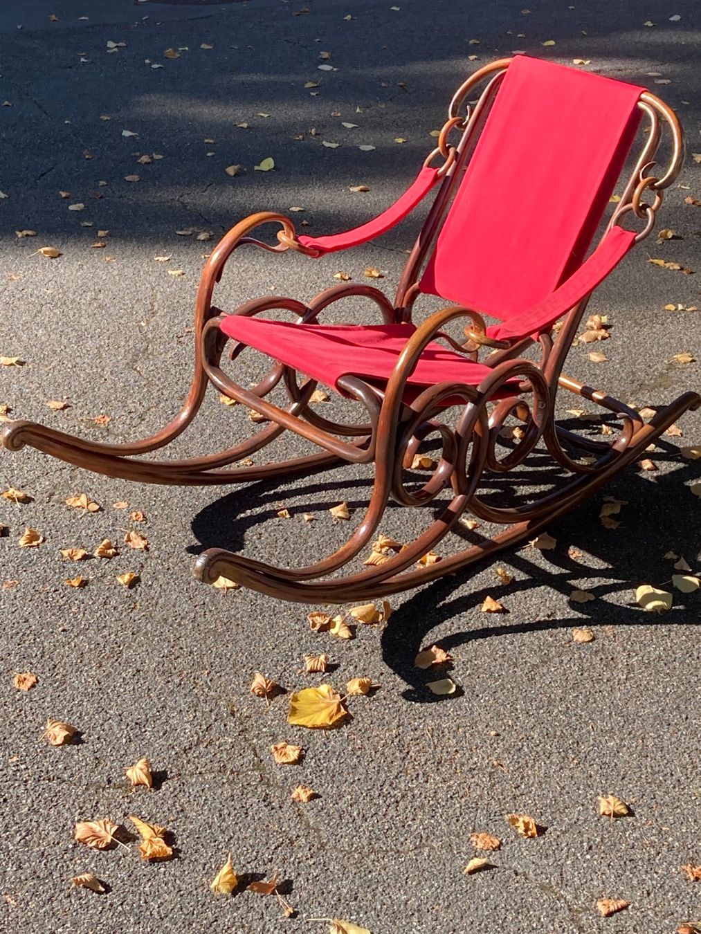 Thonet Sedie: Alter Schaukelstuhl Thonet Nr. 3 – Usato da Bottmingen venduto da ditschli63 3