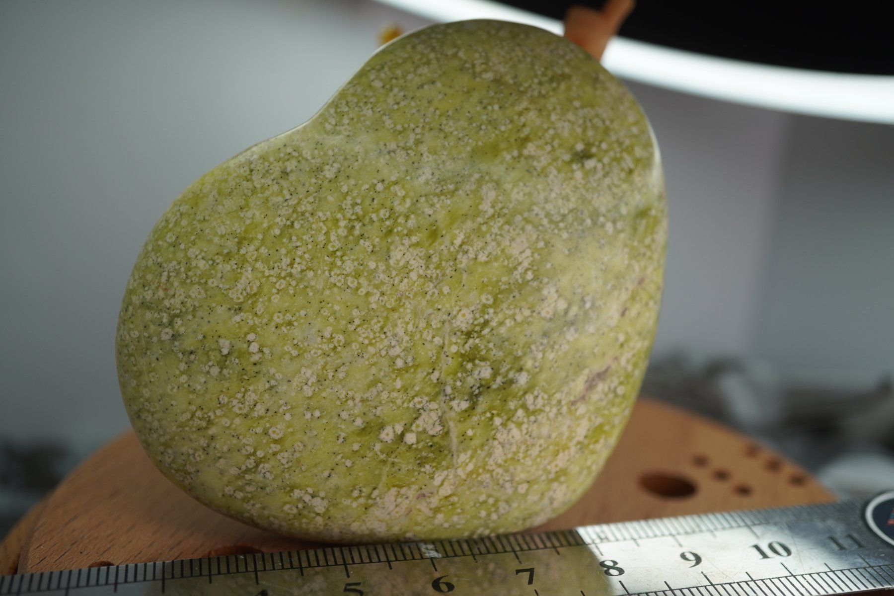 Mineralien & Heilsteine: Lizardit Jade     Herz      7cm   Räumung  np28.- – Neu und originalverpackt aus Eschenbach SG von topstone 1