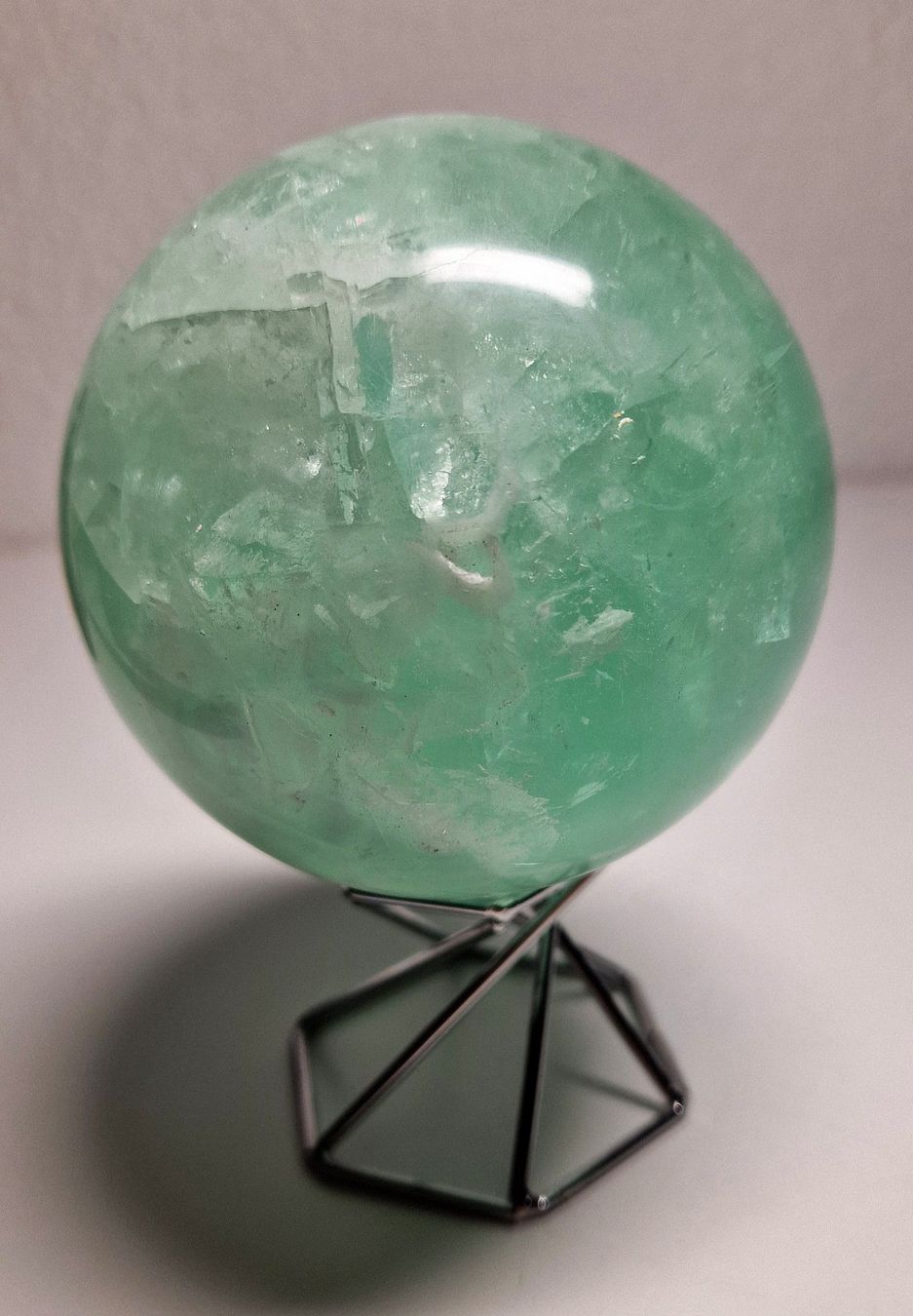 Minerali & Pietre curative: Fluoritkugel 90mm 1.18kg – Nuovo (secondo la descrizione) da Matzingen venduto da Shay_Crystalz 3