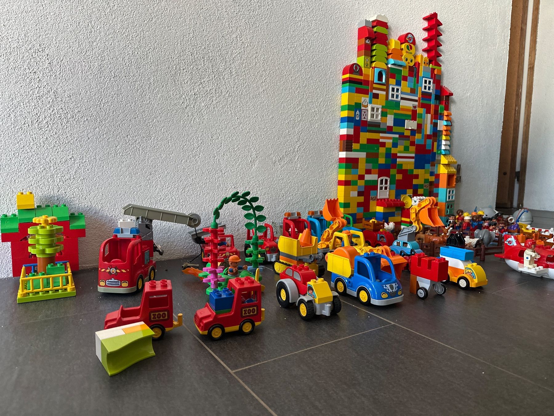 Lego Kit di costruzioni: Assortiment briques construction jouets et véhicules dive... – Usato da Arzier-Le Muids venduto da scunylaf 1