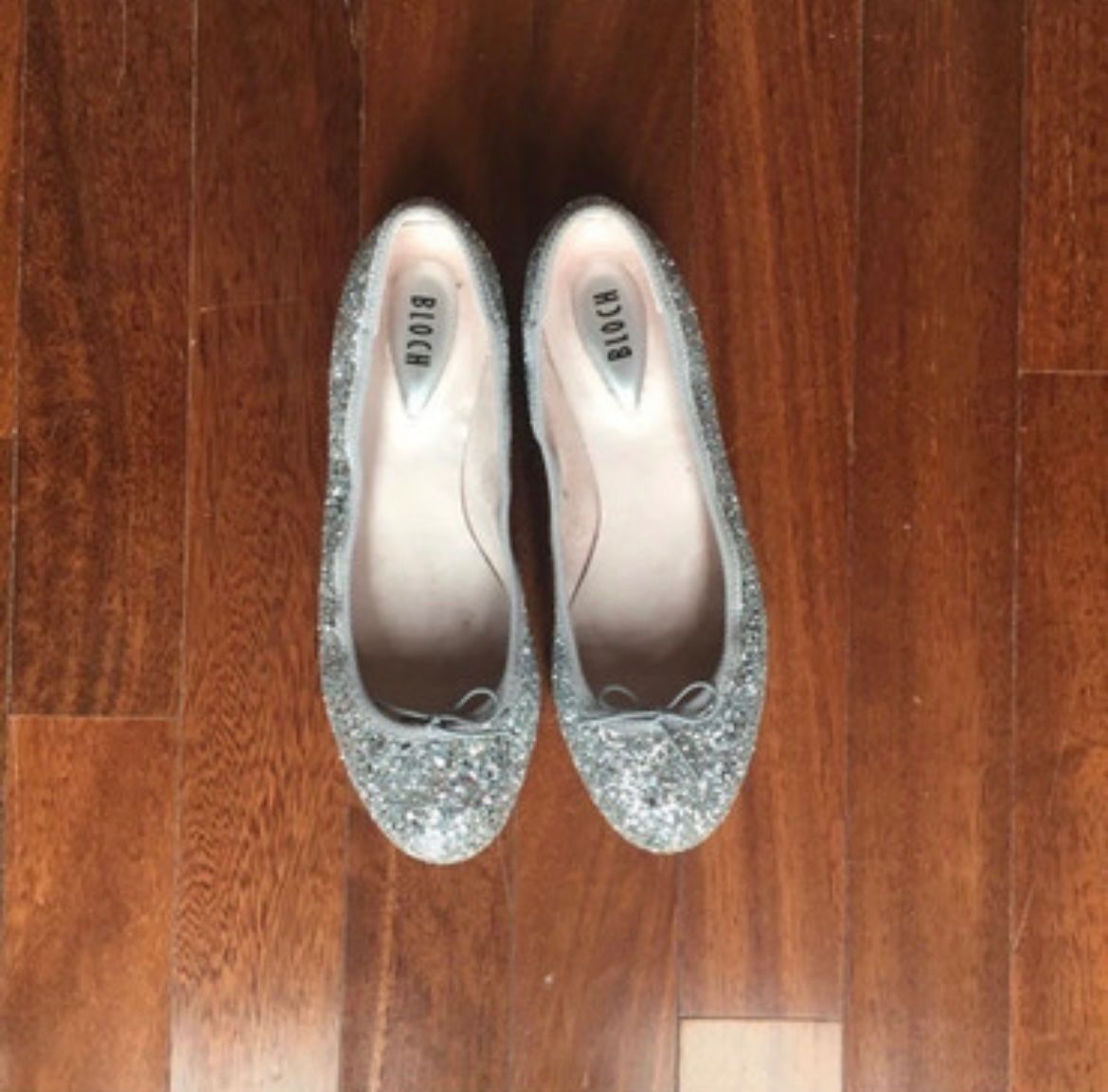 Bloch Scarpe da donna: Ballerine argento glitter Bloch, numero 39 – Usato da Basel venduto da mel_5fzy 2