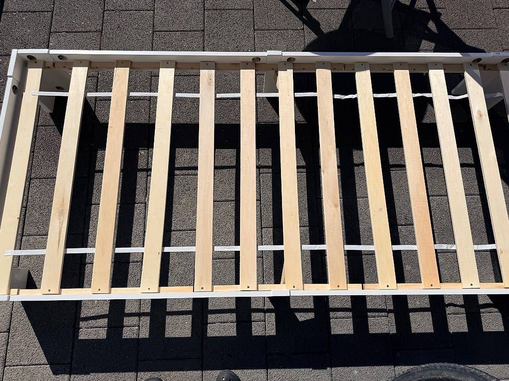 Letti: Bettgestell 90 x 200cm – Usato da Bertschikon Gossau venduto da Berserker1