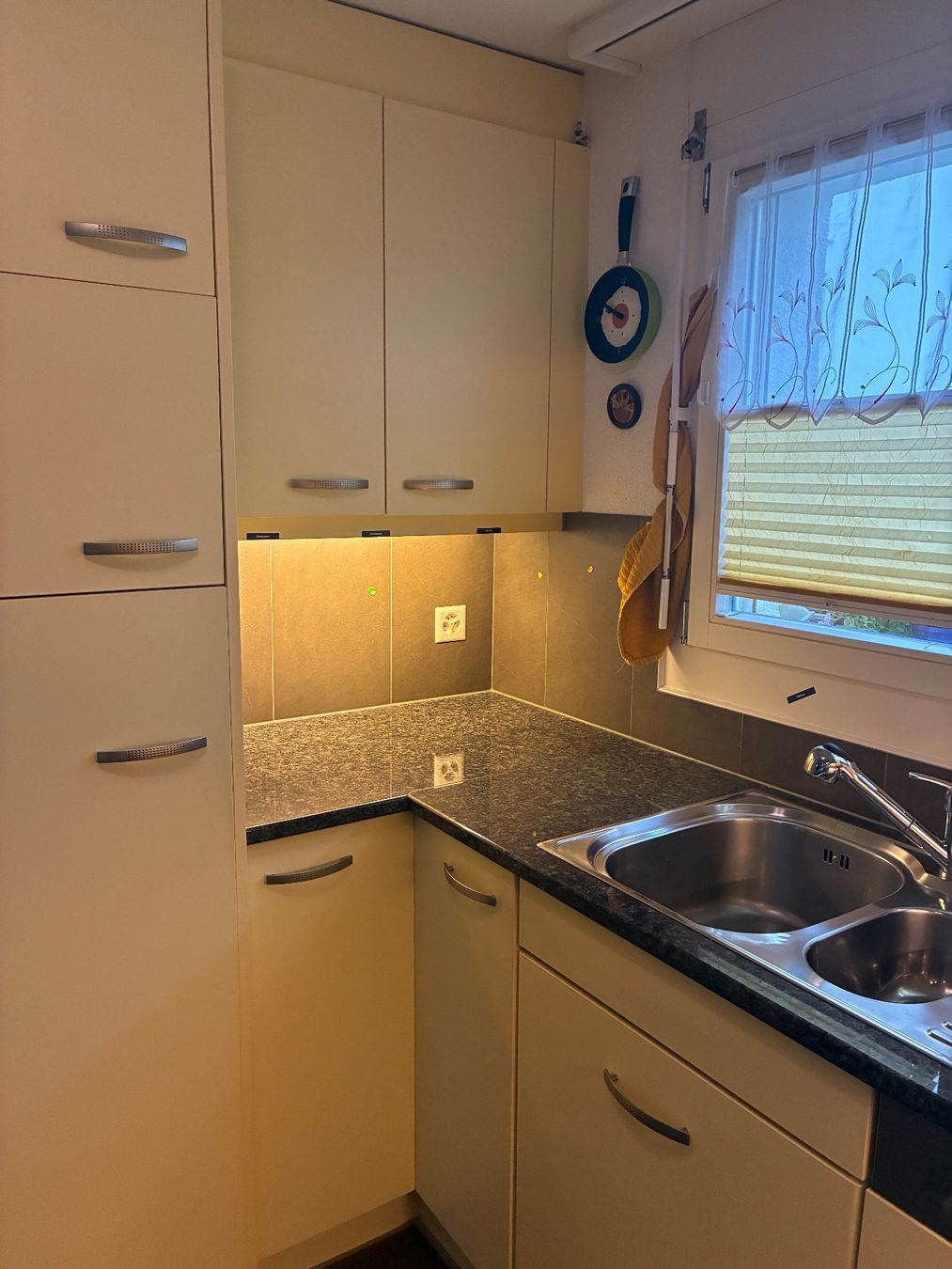 Cucine complete: Gebrauchte Küche – Usato da Uster venduto da dan_5sgb 7