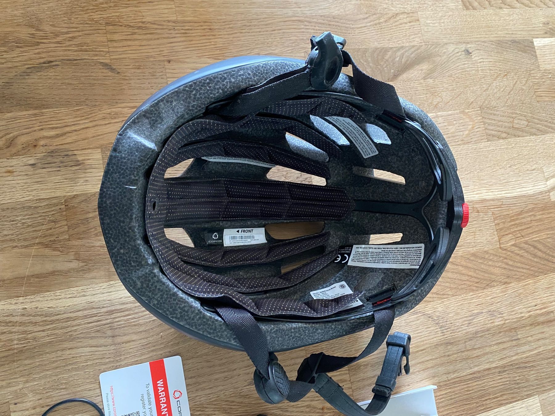 Coros Caschi: Coros Fahrradhelm mit integrierten köpfhörer – Usato da Neuchâtel venduto da CaroSue 2