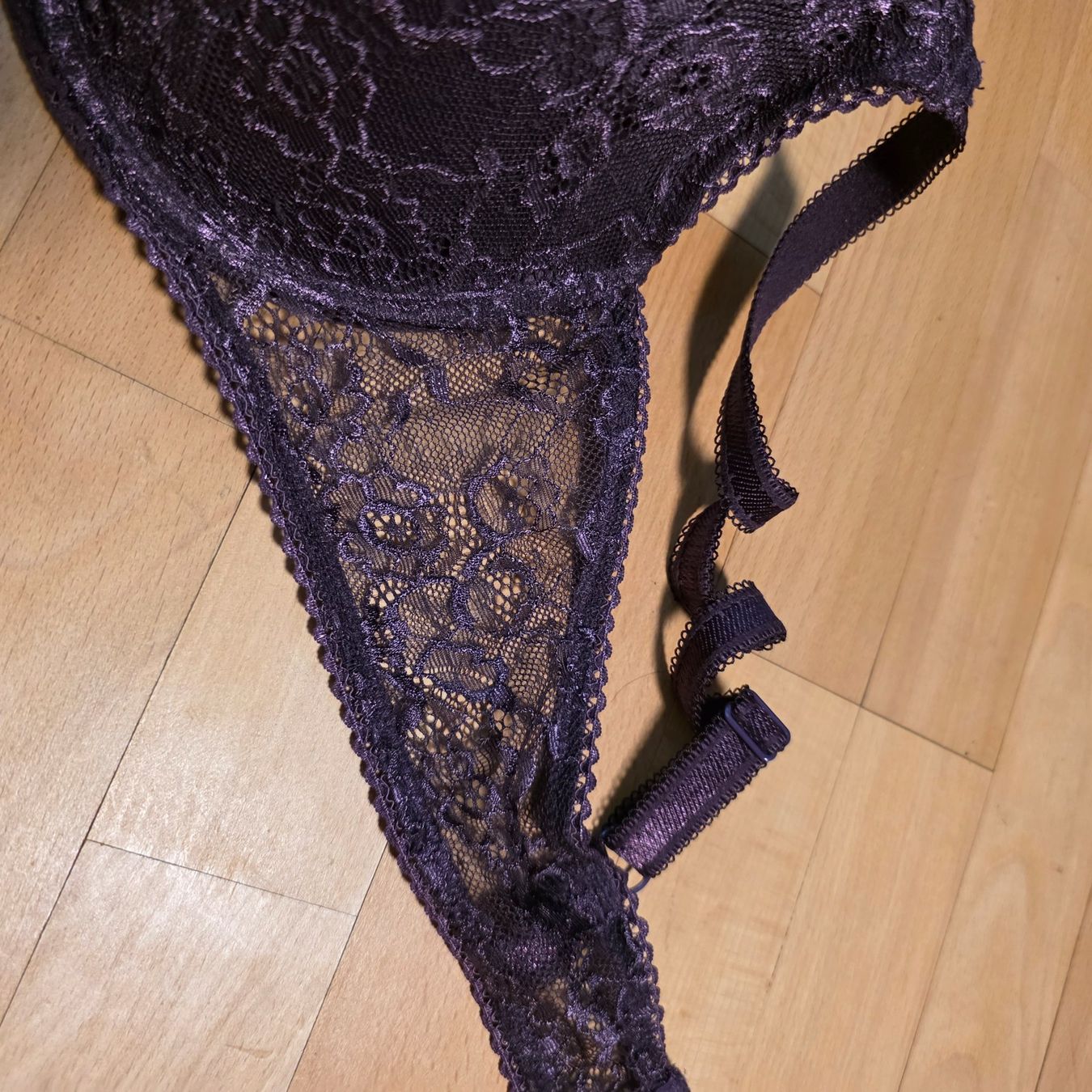 Altra biancheria intima: BH 90C lila Spitze sexy – Usato da Wald ZH venduto da CapLux 2