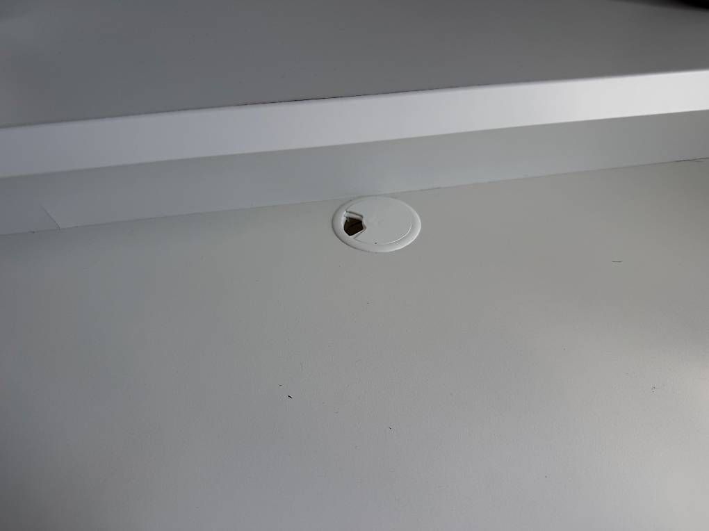 Schreibtische: Bureau avec chaise – Gebraucht aus Monthey von montheyenvalais 3