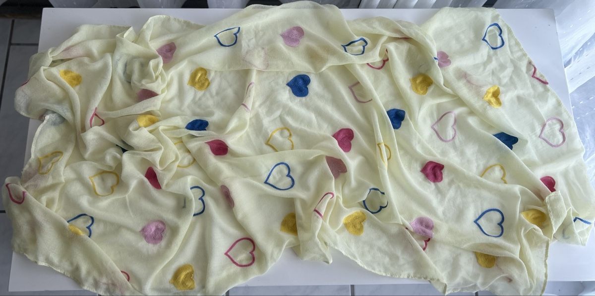Foulards, Tücher & Schals: Pareo creme with hearts multicolor one size used – Gebraucht aus Saland von ele_vc96