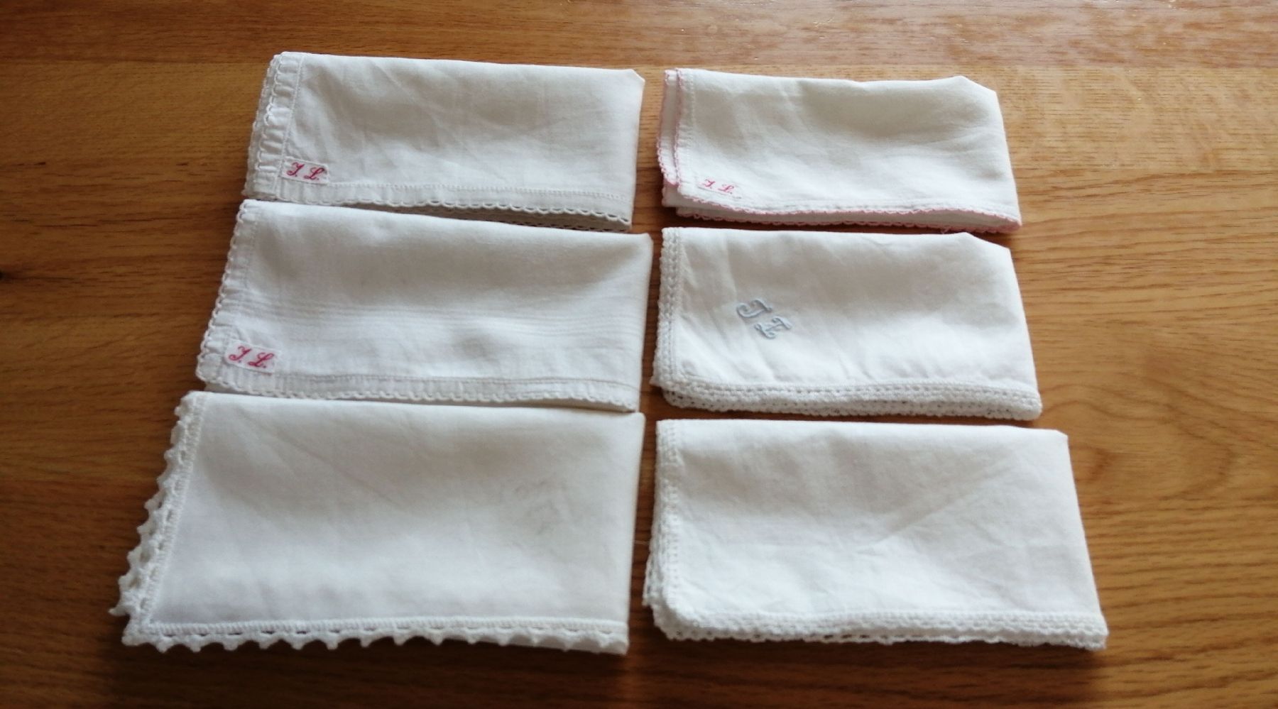 Altro in  Abbigliamento & Accessori: 6er Set Vintage Stofftaschentücher, Monogramm,  – Usato da Honau venduto da holunder3 9
