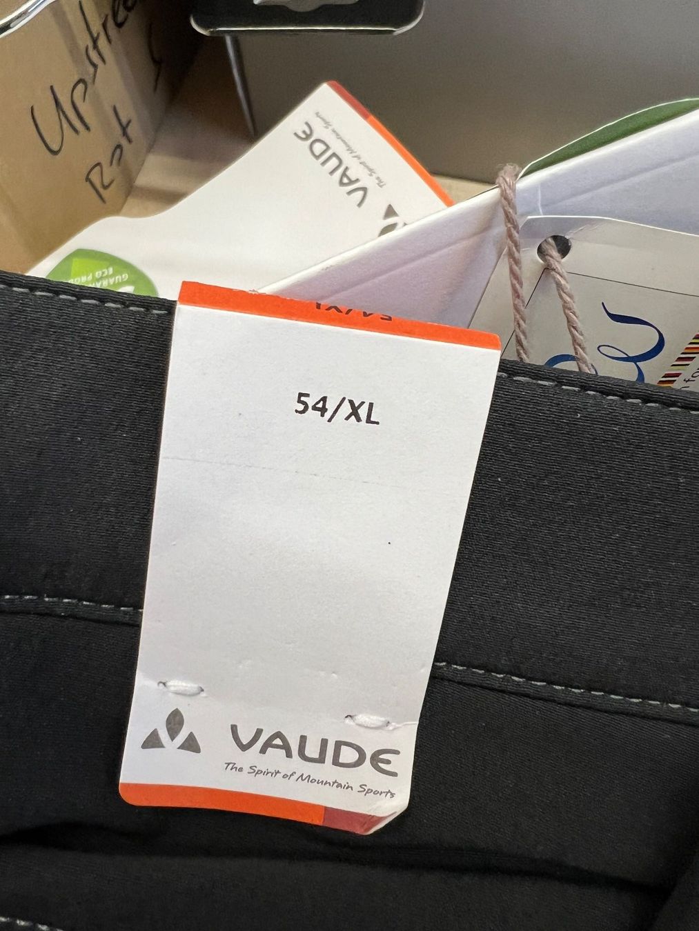 Vaude Hosen: Herren Rad-Hose  VAUDE LAUCA WINDPROOF PANT – Neu und originalverpackt aus Eschen von Sele-Radsport 6