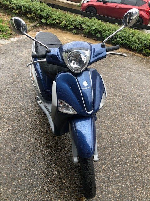 Piaggio Scooter: Scooter Piaggio Liberty 125 – Difettoso da Chézard St Martin venduto da schmitt 3