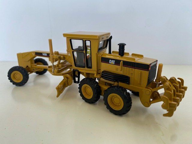 Caterpillar Kit di modellismo & Modellini statici: Metall Modell CAT 140H Motor Greader 1/50 – Nuovo e nell'imballaggio originale da Urtenen-Schönbühl venduto da Fly67 2