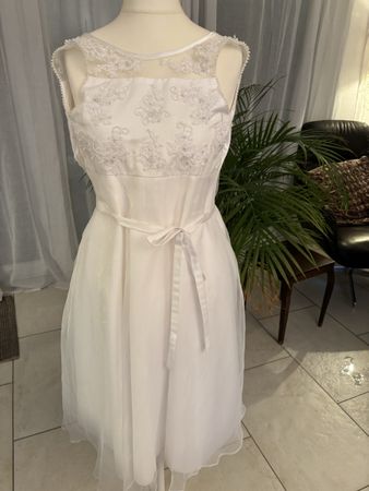 Wunderschönes, festliches Kleid für Mädchen zB Erstkommunion