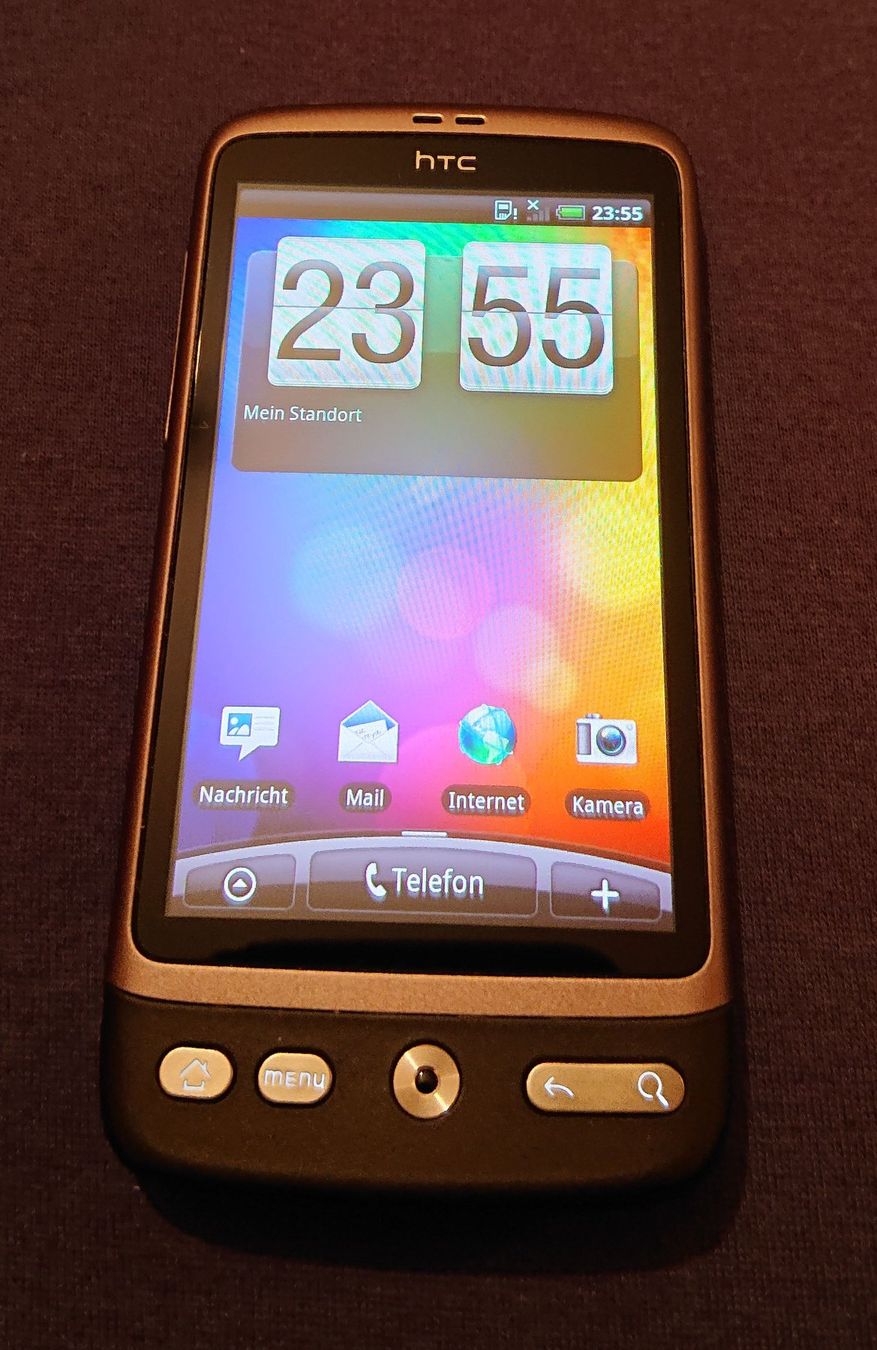 HTC Portables: HTC Desire mit Original-Ladegerät – D'occasion à Basel par sakartvelo 2