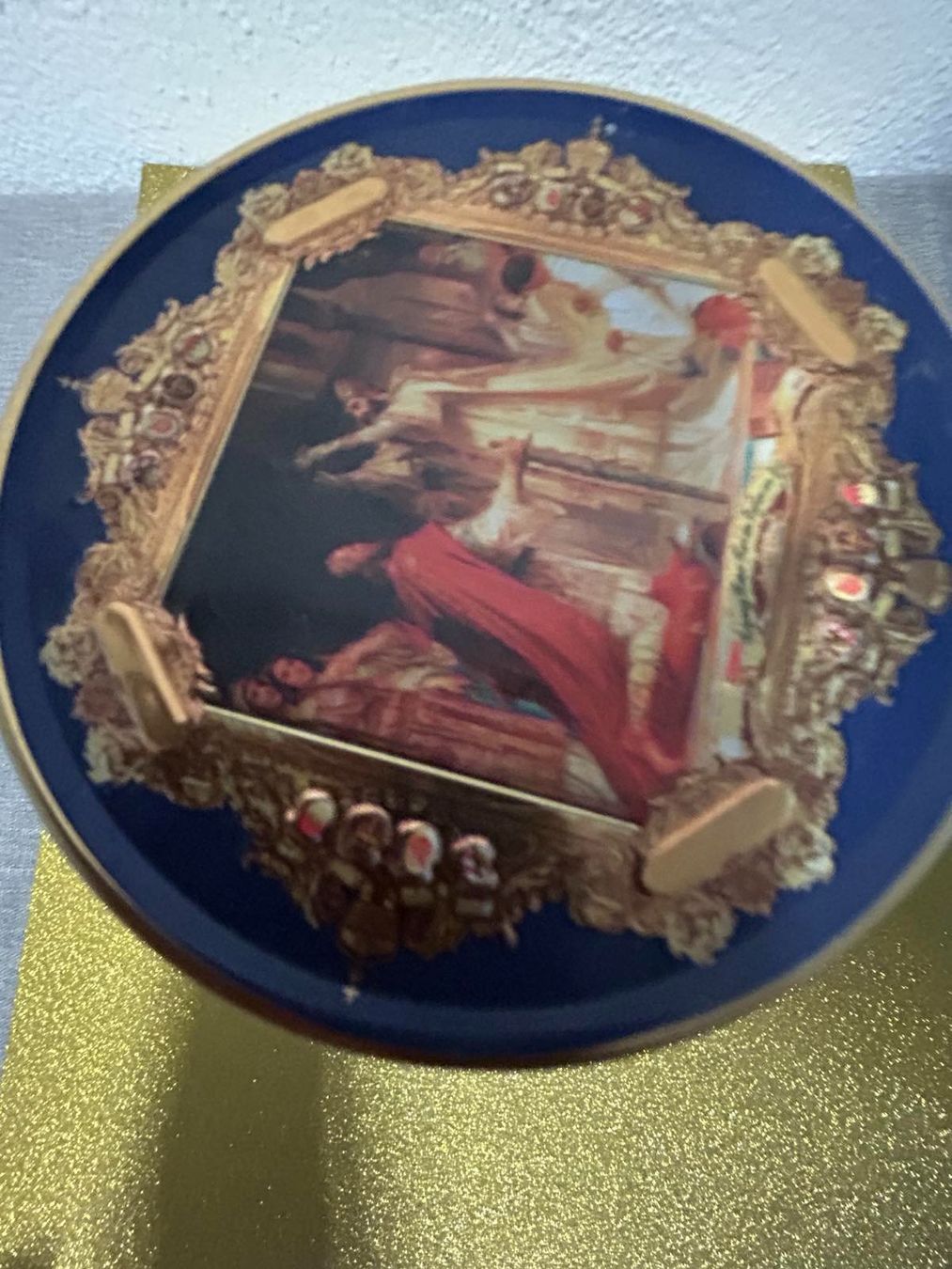 Tutte le decorazioni: Schöne Vintage Blechdose – Usato da Wil SG venduto da Nvik 2