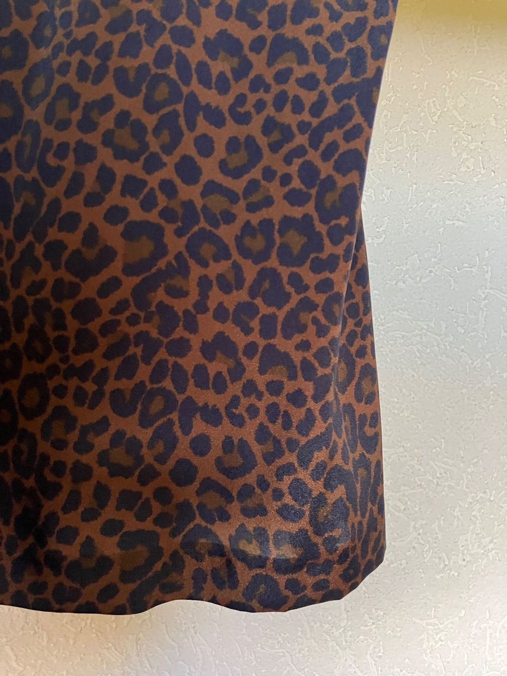Tara Jarmon Top: Tara Jarmon - top sans manche motif léopard – Usato da Vich venduto da SophieCo 3