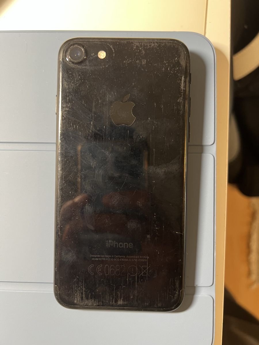 Apple Portables: Iphone -apple -iphone7- DEFEKT – Défectueux à Rheinfelden par Rewanito 2