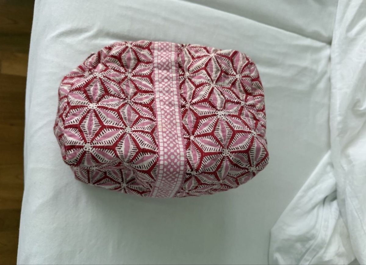Custodie per cosmetici: Kosmetiktasche, handgemacht, rot-pink gemustert – Usato da Dietlikon venduto da lizz.yy 4