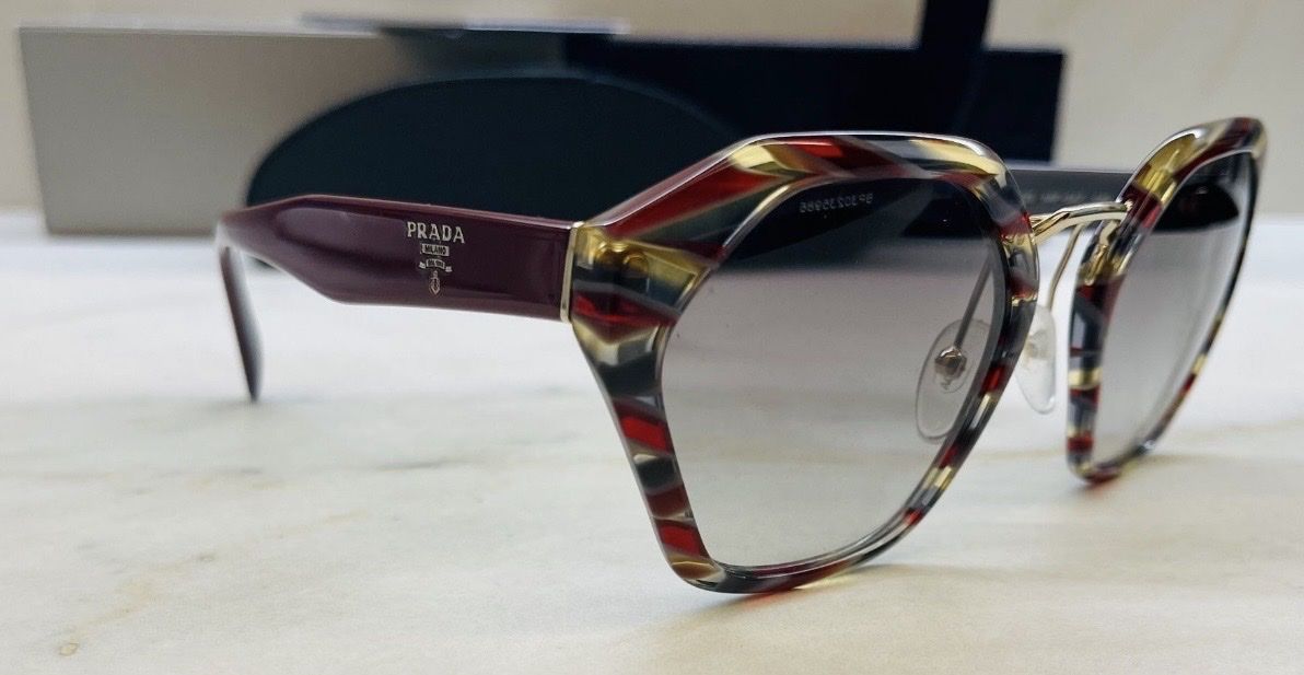 Prada Occhiali & Lenti: Lunettes de soleil Prada – Usato da Biel/Bienne venduto da Irideca 4