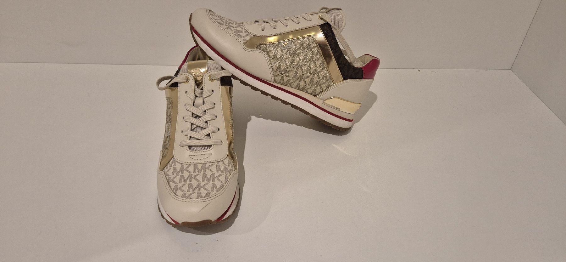 Michael Kors Chaussures femmes: MK Damenschuhe – D'occasion à Steinhausen par PJ_23