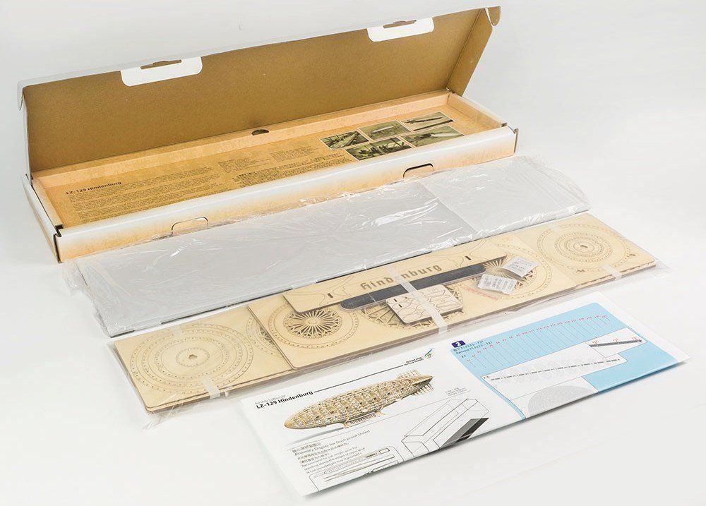 Modellbausätze & Standmodelle: Kit Standmodell: Zeppelin Hindenburg Länge 600mm KIT-Bausatz – Neu und originalverpackt aus Entlebuch von Hebu 3