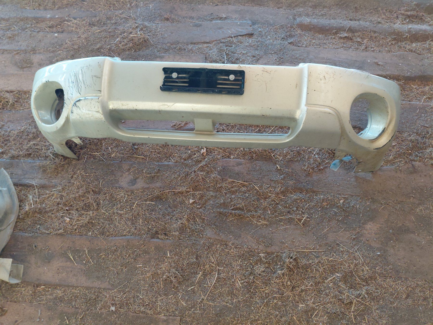 Tutti pezzi di ricambio auto: Frontstosstange subaru forester sg – Usato da Engi venduto da mar_2rtw