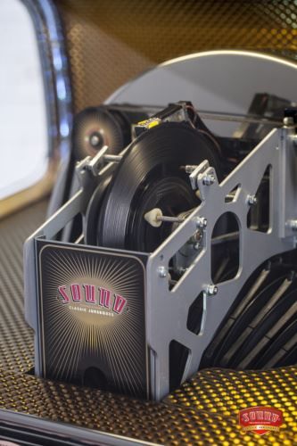 Jukebox: SoundLeisure Rocket  Vinyl medium oak – Usato da Schalunen venduto da schwabspielautomaten 3