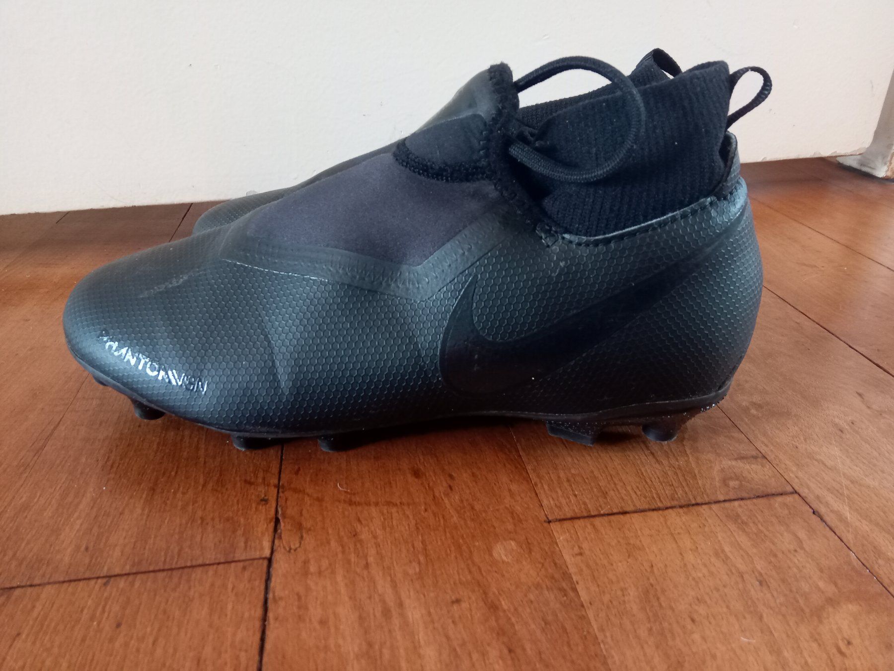 Nike Scarpe da uomo: Fussballschuhe Nike Phantom "Ghost" Gr. 38 – Usato da Thalwil venduto da 174sterne