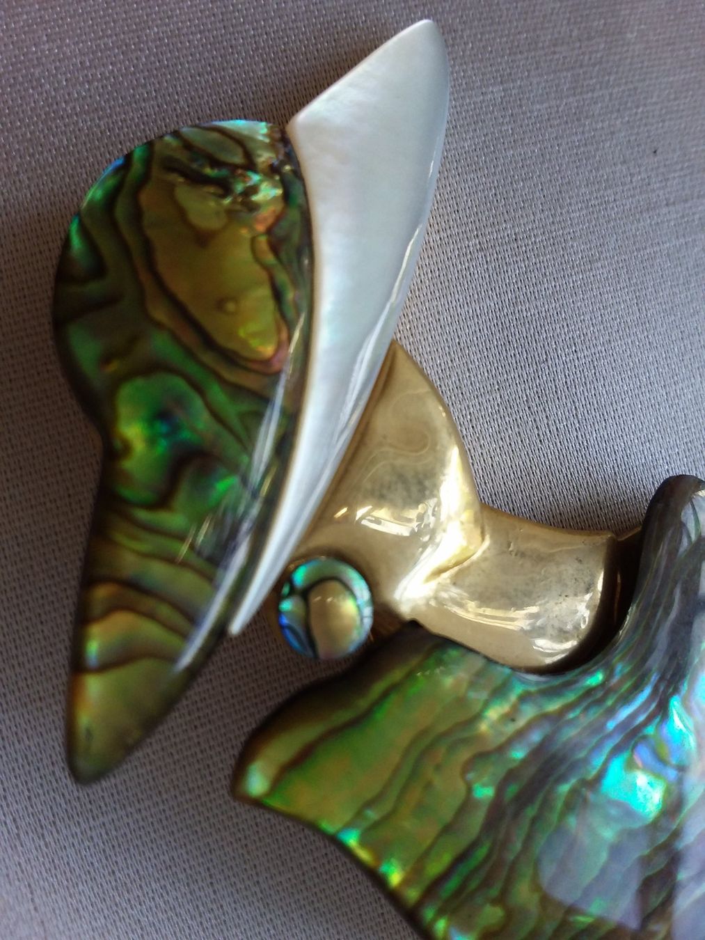 Broschen & Nadeln: Grosse Abalone Brosche Perlmutt Dame mit Hut Vintage 80er – Gebraucht aus Zürich von helsan 6