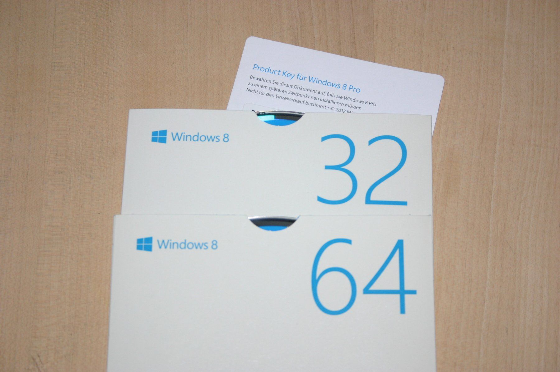 Microsoft Software: Windows 8 mit DVD's 32 und 64Bit – Usato da Stettlen venduto da Bigjm 2