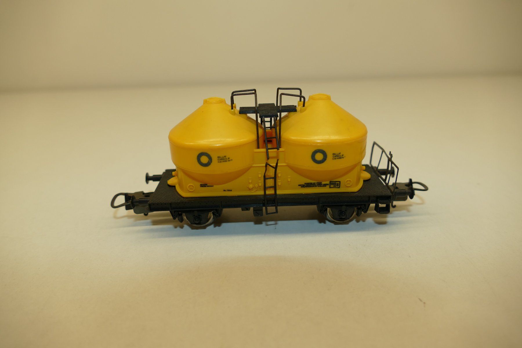 Lima Modellini di ferrovie: Lima H0: Silowagen Blue Circle Cement – Usato da Niederhasli venduto da rail-duerst 2