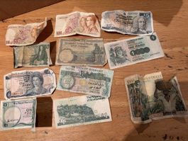 Divers billets de banque 