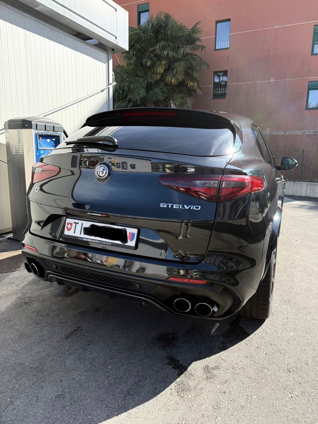 Alfa Romeo Automobili: Alfa Romeo Stelvio Quadrifoglio – Usato da Magliaso venduto da abr_h9tq 5