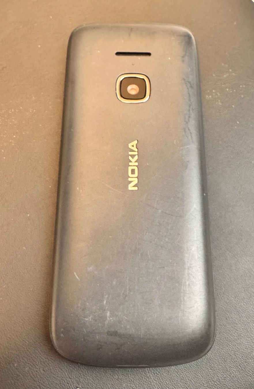 Nokia Portables: Nokia 225 4G Dual SIM – D'occasion à Hermetschwil-Staffeln par Mobile2013 2