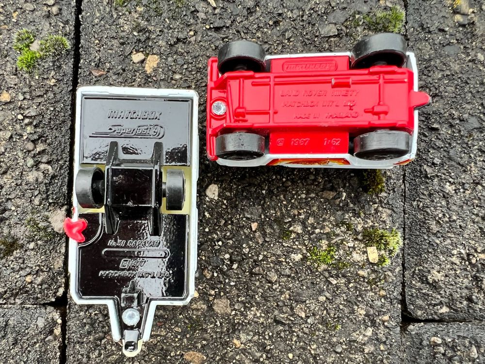 Matchbox – Land Rover Ninety Et Seafire – Blister Fermé – Échelle 1:64