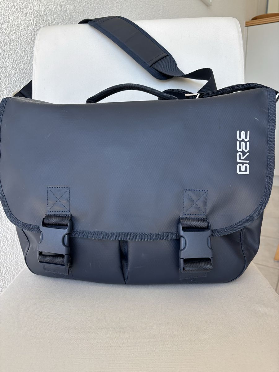 Bree Borse: BREE Messenger Tasche  – Usato da Untersiggenthal venduto da vs5_n2r2
