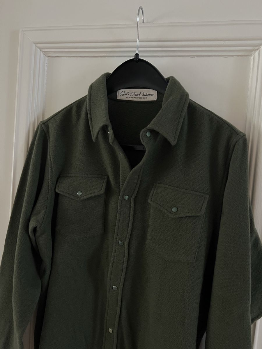 Camicie: God’s True Cashmere – Nuovo (secondo la descrizione) da Zürich venduto da Claus-Zr 1