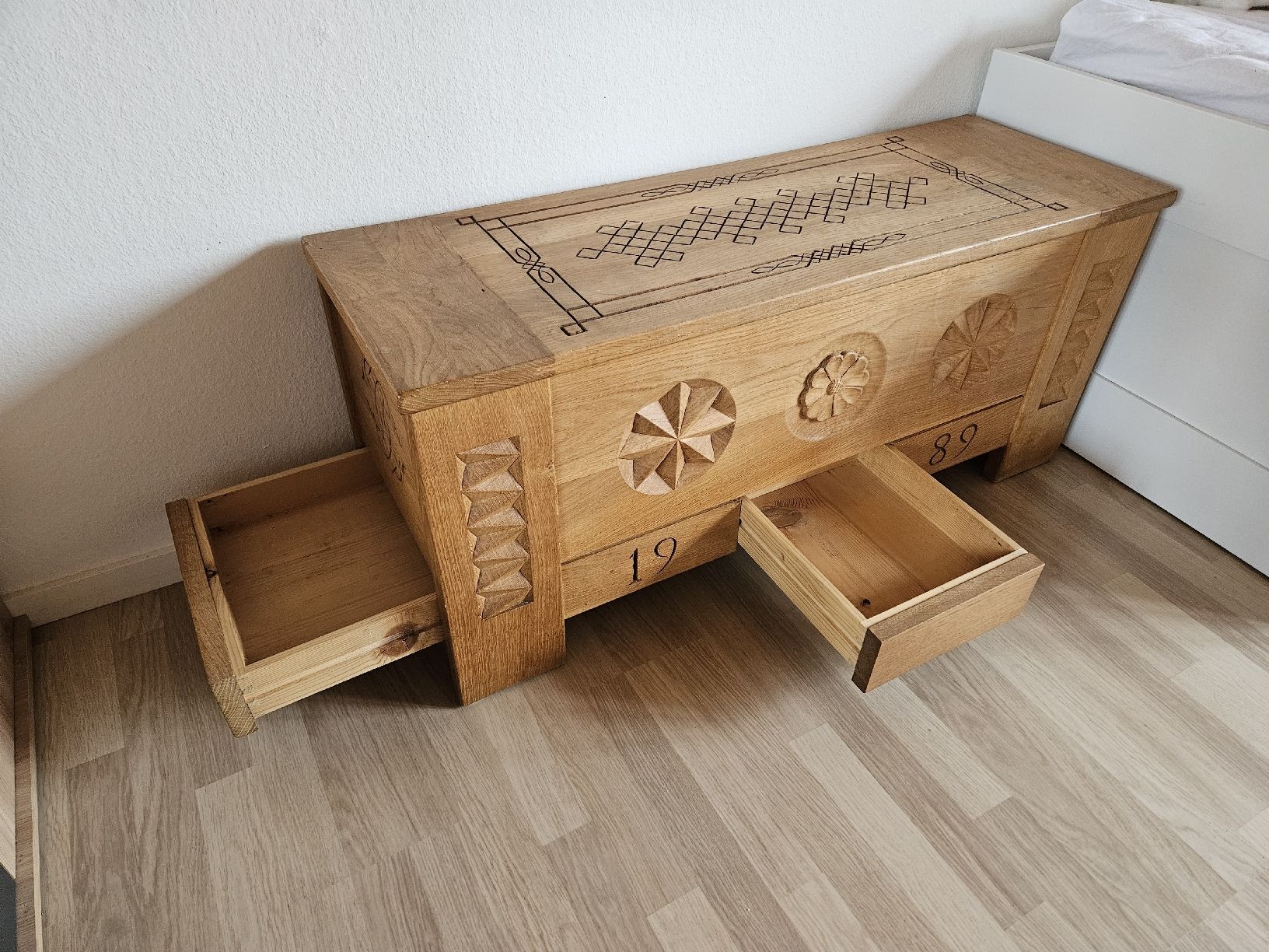 Cassapanche: Vintage Holztruhe – Usato da Jona venduto da vik_j6r6 4